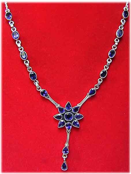 Iolith  Collier